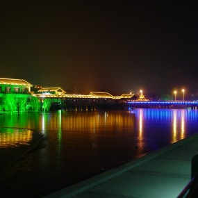 市市政园林局照明和排水管理中心安排而且展开城市夜景照明高空作业专项监督查看